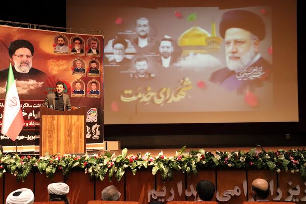مراسم گرامیداشت سالگرد رحلت امام خمینی(ره) با حضور فرهنگیان تبریز