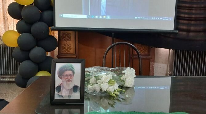 مراسم بزرگداشت رهبر شهید انقلاب اسلامی در مدرسه خلیج فارس جلفا 
