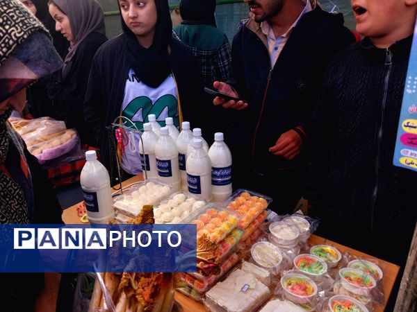 جشنواره ریواس در کوهسرخ