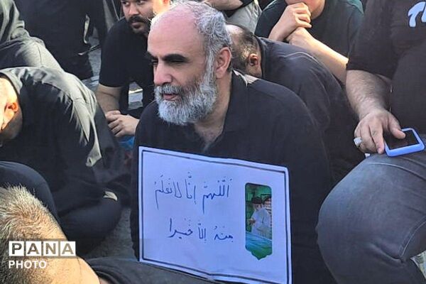فریاد نسل نو در سوگ رهبر؛ مشقِ وفاداری در قابِ تشییع 