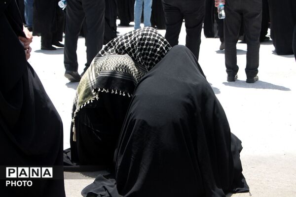 آخرین وداع با قائد شهید: پیکر مطهر آیت‌الله سیدعلی‌خامنه‌ای در میان سیل عاشقان به مصلی تهران رسید 
