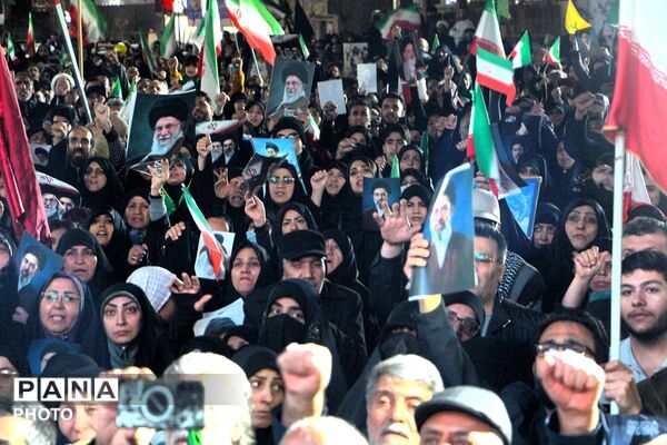 تجمعات شبانه در اسلامشهر با حضور گسترده‌ شهروندان 