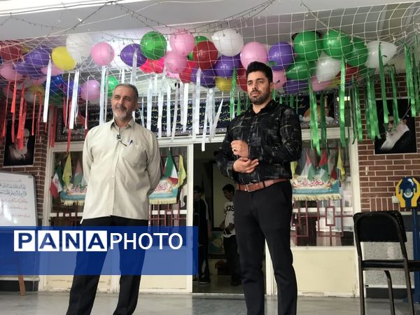 آغاز سال تحصیلی در مدرسه شهدای مدافع حرم با حضور مسئولان، جشن و کلاس توجیهی