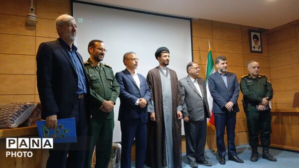مراسم تودیع و معارفه فرماندار شهرستان تویسرکان، گامی نو در خدمت‌رسانی به مردم
