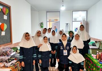 نمایشگاه هفته مشاغل در مدرسه استثنایی نور شهرستان شهریار