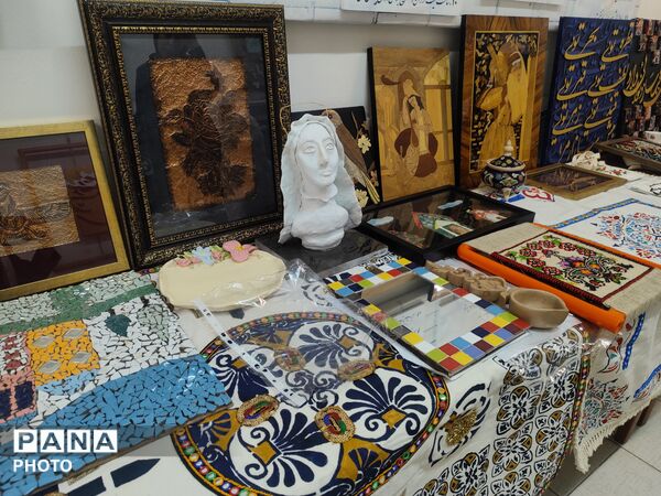 جشنواره‌های فرهنگی هنری «امید فردا» و «پرسش مهر» در کرج