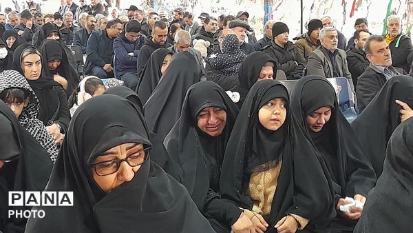 تشییع سردار محمدحسن شمس بر دستان مردم نظرآباد