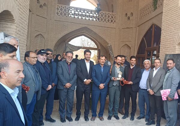 جشواره بومی محلی عناب شهرستان کوهپایه 