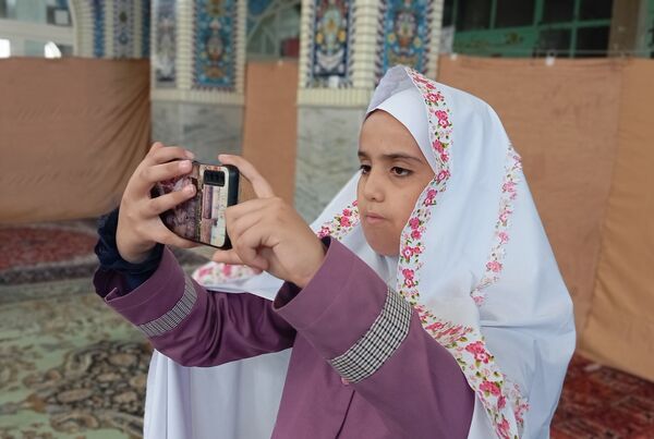 «نماز جمعه» به میزبانی دانش‌آموزان نونهال 