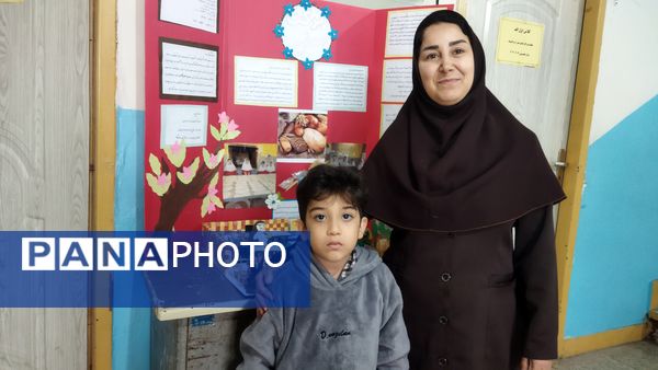 افتتاح نمایشگاه جابربن‌حیان در دبستان شهید احمدپور قائمشهر