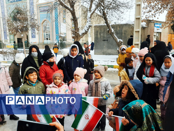 تجلی حضور مردم ولایتمدار شهر غلامان در راهپیمایی ۲۲ بهمن