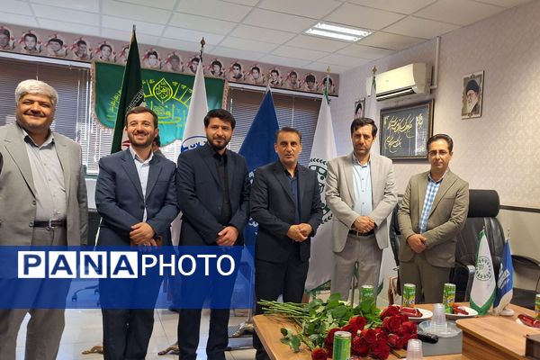 جلسه هم اندیشی و تجلیل از خبرنگاران پانا در شیراز 