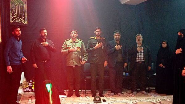 رویداد «لاله‌های روشن» همراه با استقبال از شهید گمنام