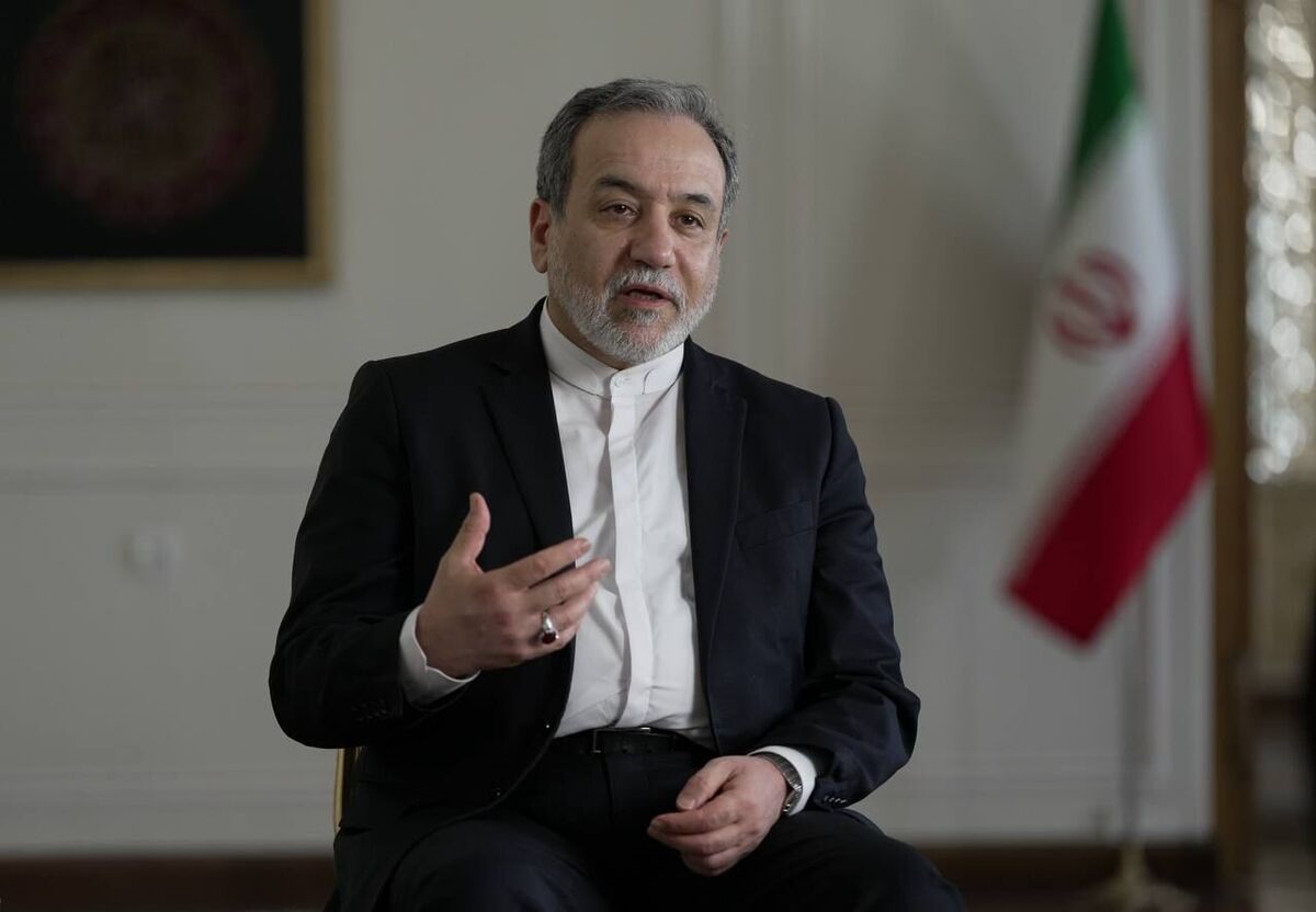 وزیر امور خارجه تبیین مواضع برحق ملت ایران از سوی نمایندگی‌های خارج از کشور را ضروری خواند