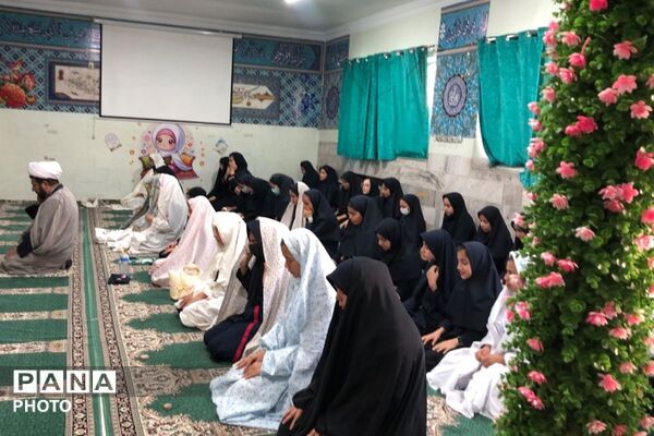  آغاز مسابقات «درس‌هایی از قرآن» در دبستان هدی همزمان با میلاد حضرت زینب(س)