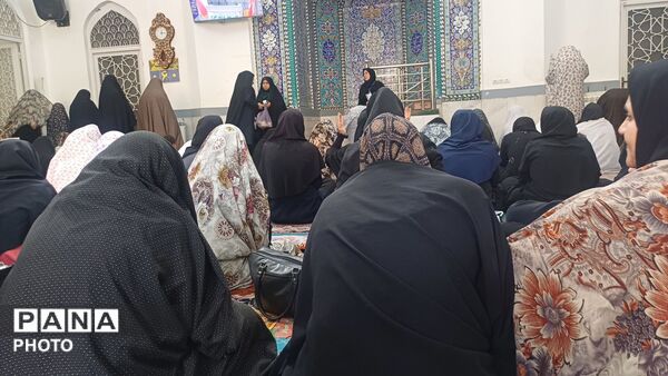نماز جمعه شهرستان کوهدشت با اجتماع بزرگ فرهنگیان 