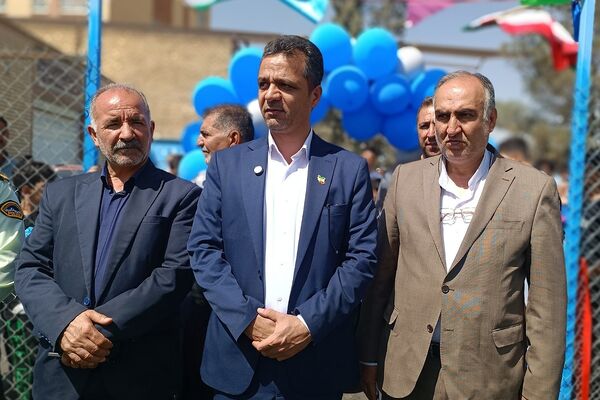 آیین افتتاحیه زمین چمن ورزشی در قالب طرح «شهید سردار سلیمانی» در شهرستان قدس