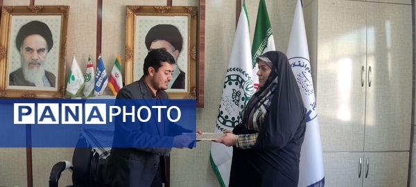 نشست کارشناسان سازمان دانش‌آموزی و دانش‌آموز خبرنگاران در سازمان دانش‌آموزی استان چهارمحال‌وبختیاری