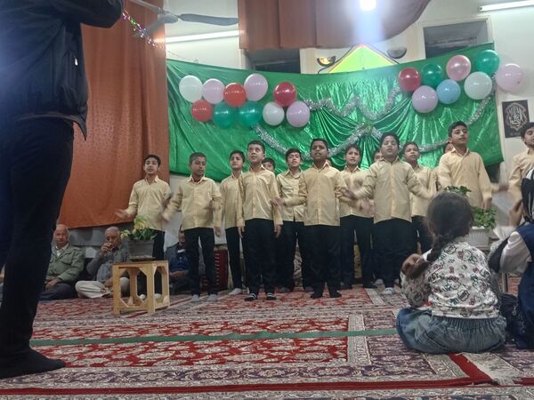 حضور پرشور گروه سرود دبستان شهید پسندیده در جشن ها و مراسمات ولادت امام علی (ع)