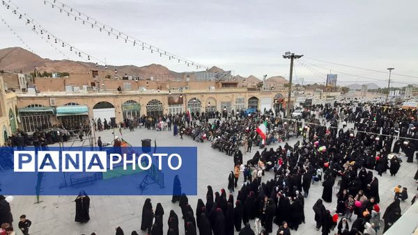 جشن بهار انقلاب در راهپیمایی ۲۲ بهمن در تفت