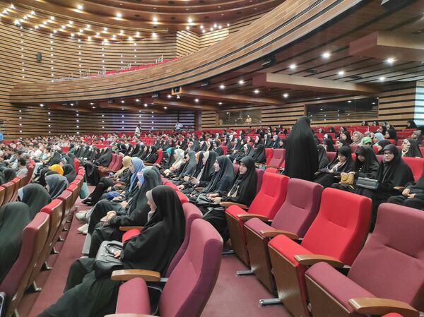 برگزاری مراسم اختتامیه  مسابقات قرآن،  عترت و نماز دانش آموزی شهر تهران