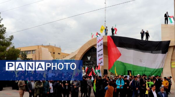 غرش خشم انقلابی دانشجویان دانشگاه آزاد مشهد علیه صهیونیسم و فریاد همبستگی با غزه