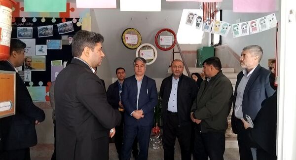 بازدید مسئولان سازمان دانش‌آموزی آذربایجان شرقی از مدارس تمام تشکیلاتی اهر