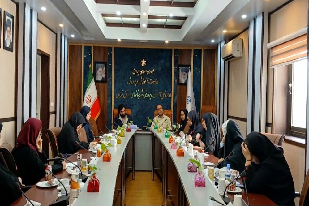 برگزاری دومین جلسه شورای دانش‌آموزی شهرستان‌های استان تهران 