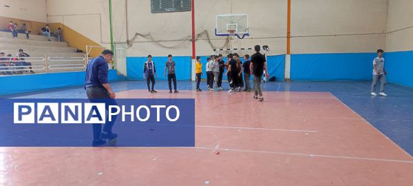 اجرای بازی‌های بومی، محلی در اردوی تمشک پسران شیروان