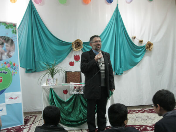 برگزاری پیش‌اجلاسیه نماز در دبستان سمیه قم