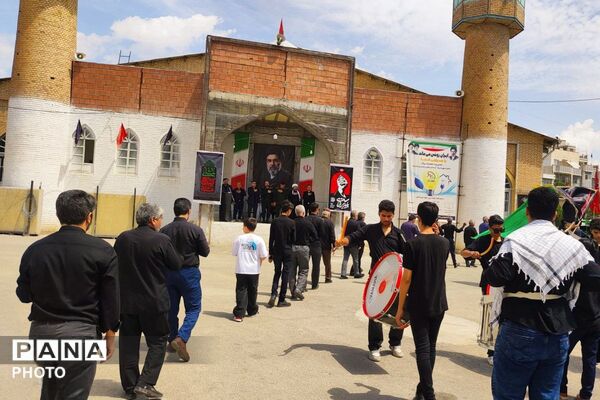 هیئت عزاداران و دسته وران در روز رحلت پیامبر اکرم (ص) و امام حسن مجتبی (ع) در شیروان 