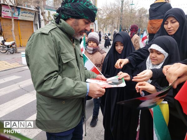 اجتماع نوجوانان تشکل های دانش‌آموزی در مشهد