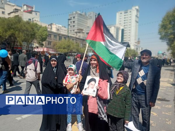 حضور پرشور مشهدی‌ها در راهپیمایی روز قدس؛ فریاد حمایت از فلسطین