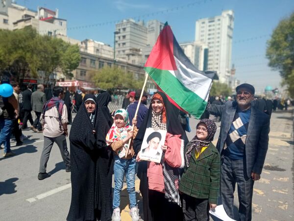 حضور پرشور مشهدی‌ها در راهپیمایی روز قدس؛ فریاد حمایت از فلسطین
