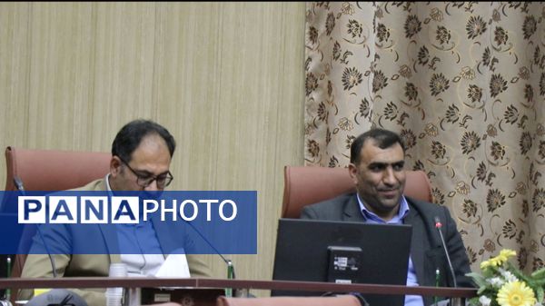 نشست ادبیات آیینی در دلیجان