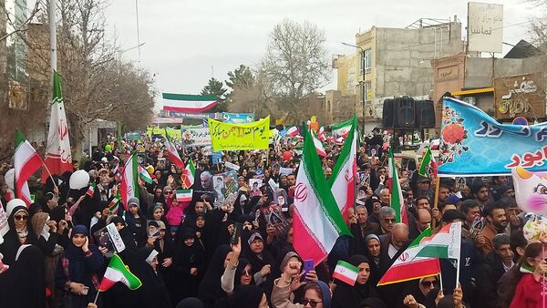 راهپیمایی ۲۲ بهمن نشان دهنده همبستگی و اتحاد مردم ایران 