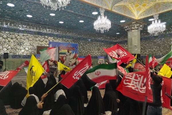 پرچم سرخ انتقام در دست بانوان افغانستانی