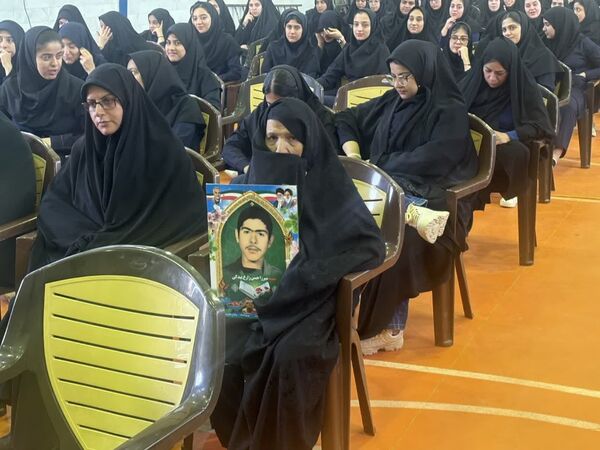 آیین زنگ مهر و مقاومت در مهریز