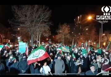 تجمع مردم بیجار در بیعت با رهبر انقلاب در سال نو