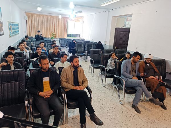  جلسه توجیهی دانش‌آموزان برگزیده مسابقات قرآن و عترت شهرستان باخرز