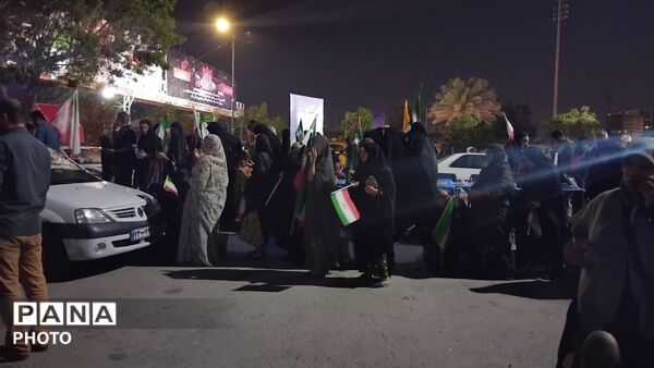 اجتماع پرشور بندرعباس با حضور پیکر شهید امیر ناصری دهبارزی و خادمان حرم رضوی