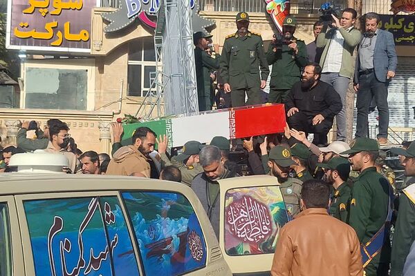 آیین استقبال و تشییع پیکر پاک و مطهر ۱۶ شهید گمنام