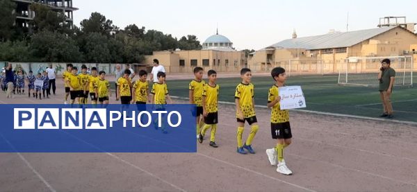 مسابقات لیگ فوتبال 13 ساله‌های قم