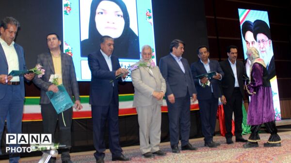 گرامیداشت هفته معلم در دانشگاه فرهنگیان کرمان 