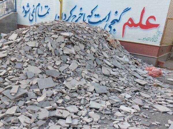 بازسازی و نوسازی مدرسه ستایش شهرستان ملارد در آستانه بازگشایی مدارس