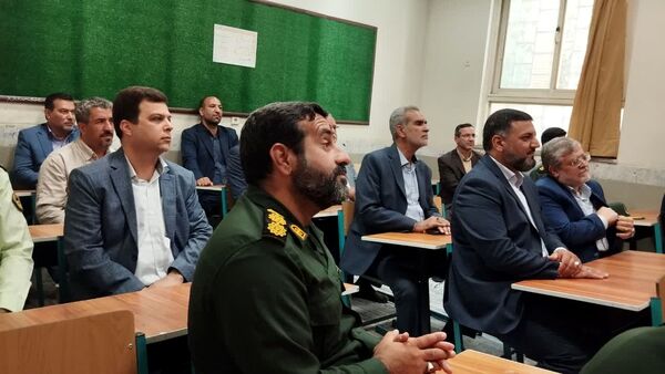 آیین زنگ مهر در دبیرستان «ذبیح‌الله هوشیار» ناحیه ۱ مشهد 