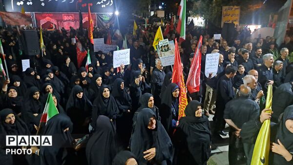 قاب ماندگار مردم نظرآباد در بیعت با رهبر