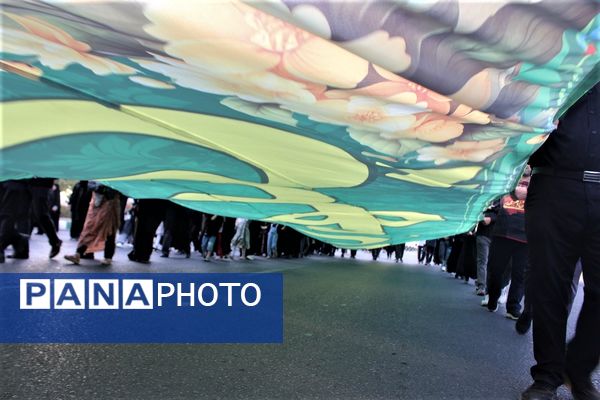 آیین پیاده‌روی اربعین حسینی در بلوار پیامبر اعظم(ص) قم