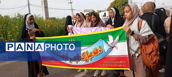 راهپیمایی باشکوه ۲۲ بهمن در فین؛ جلوه‌ای از حضور پرشور مردم