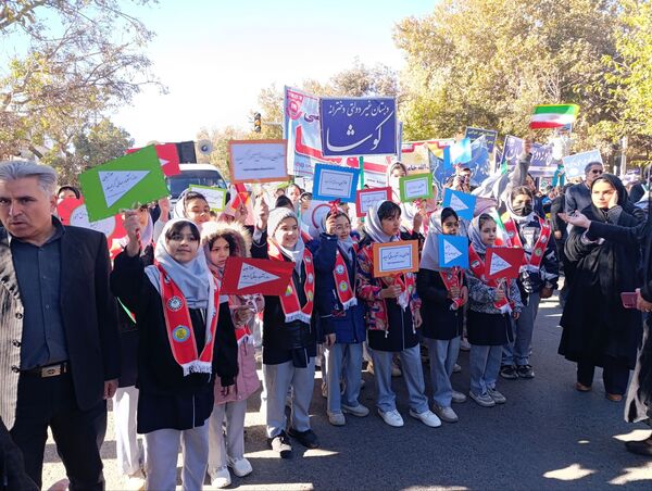 راهپیمایی ۱۳ آبان و روز دانش آموز در نیشابور 